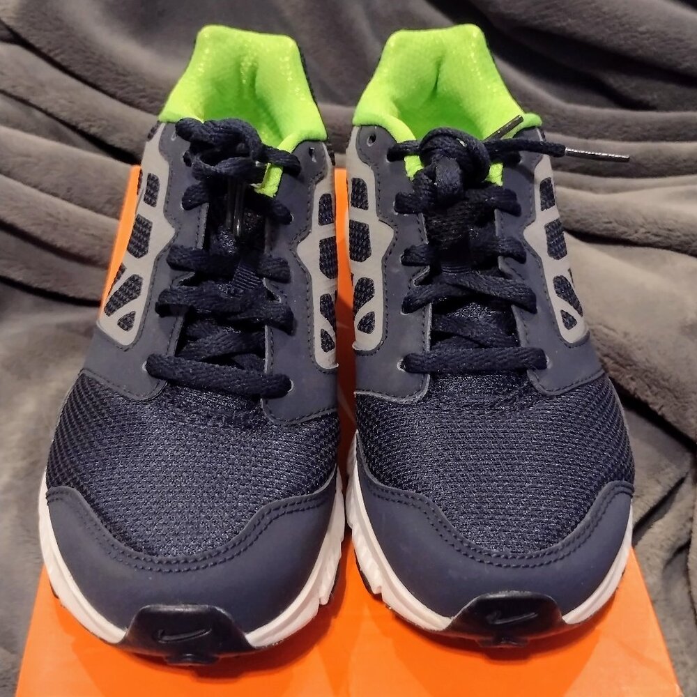 Nike Kids Running Shoes Sz 4.5Y